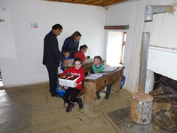 Klassenraum in Leshaj.